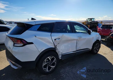 2023 Kia Sportage Lx z USA, uszkodzony, nr VIN KNDPUCAF5P7153384